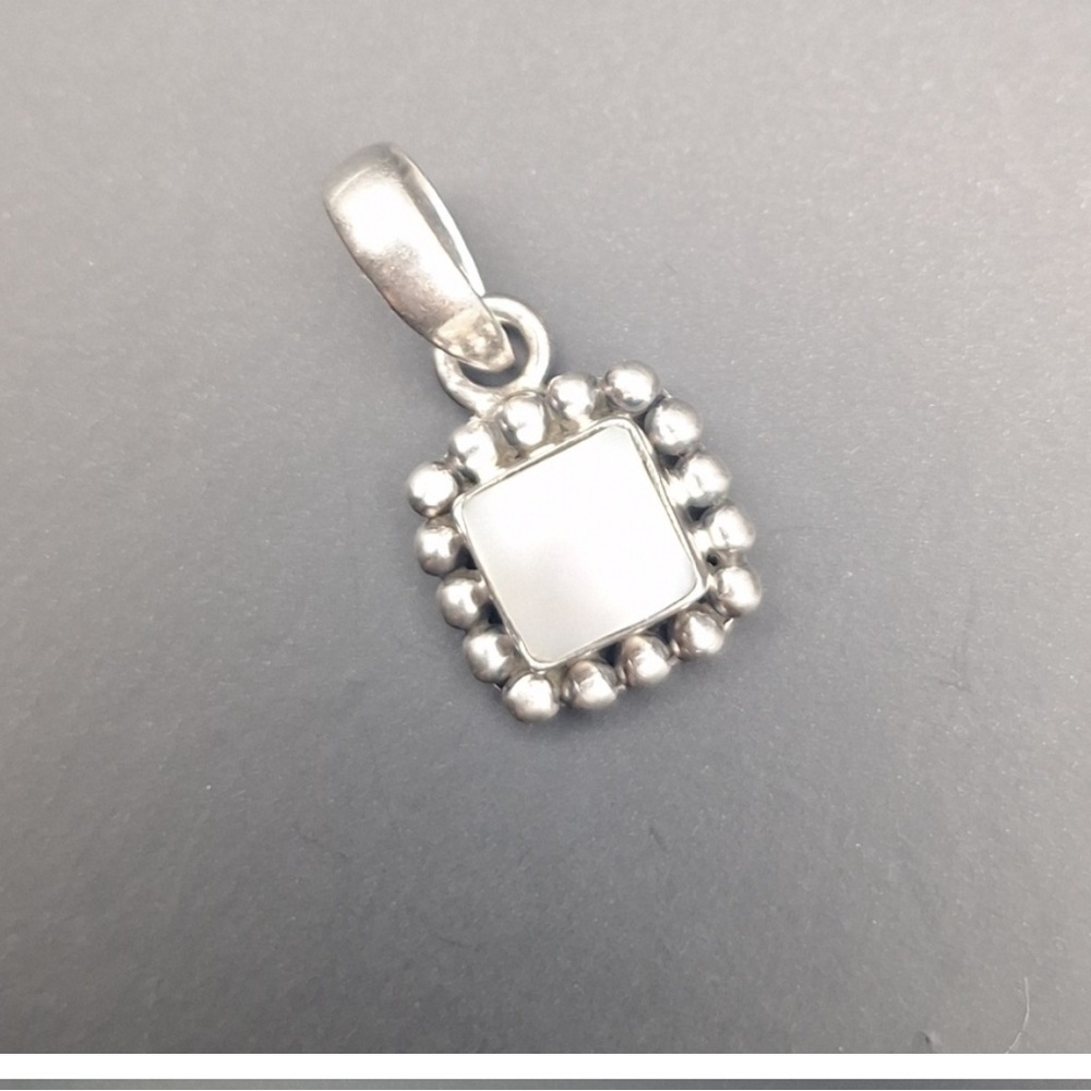 Silpada Square Pearl Pendant .925 silver. Stamped. Does Not include chain - Picture 8 of 8